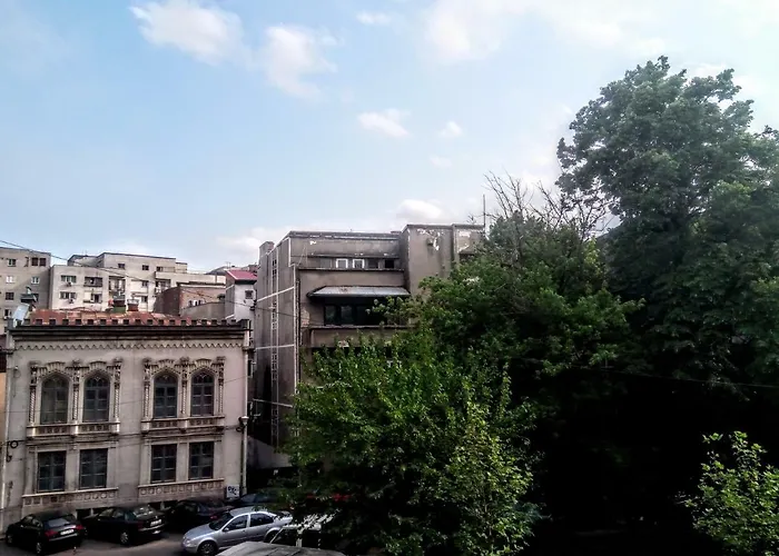 Cozy Downtown Oasis Apartamento Bucarest