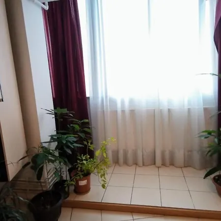 דירה Cozy Downtown Oasis בוקרשט