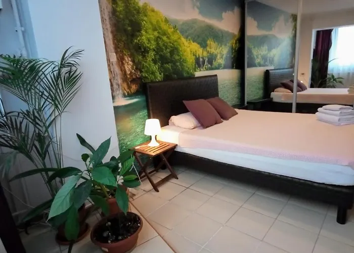 Cozy Downtown Oasis דירה *