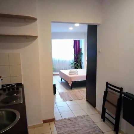 Апартаменты Cozy Downtown Oasis *